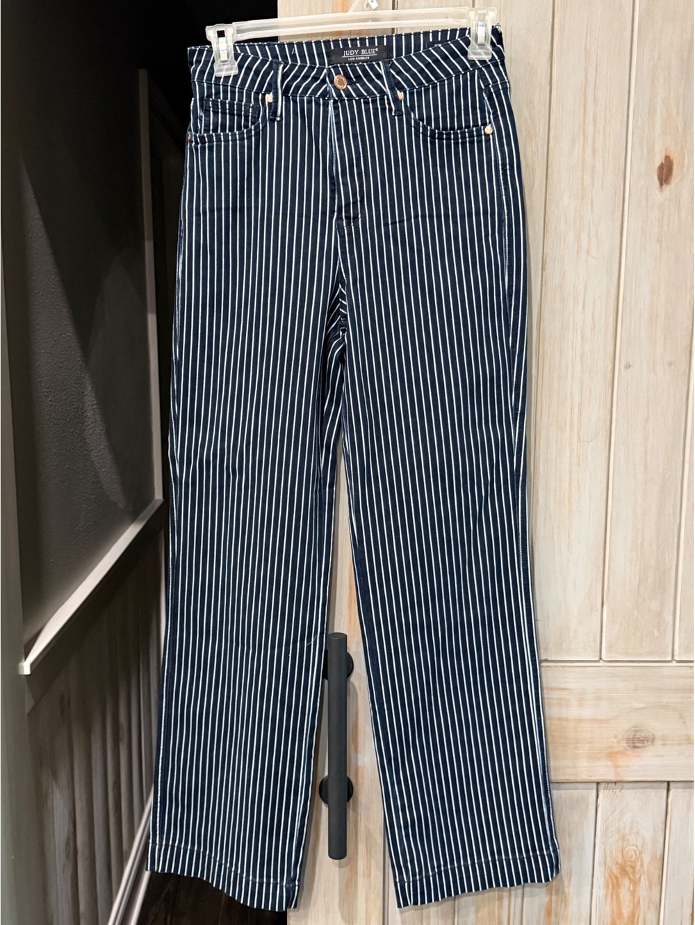 Judy Blue Blue Navy/White Straight Fit Pinstripe Jeans 9/29 NWOT